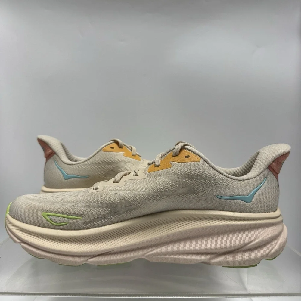 Hoka Clifton 9 Cream Vanilla Astral Running Shoes 1127896 VLS Women's Size 10.5
